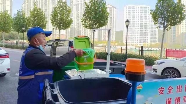 萬(wàn)華化學(xué)提供全生物降解塑料袋 助力市區(qū)廚余垃圾袋減量化