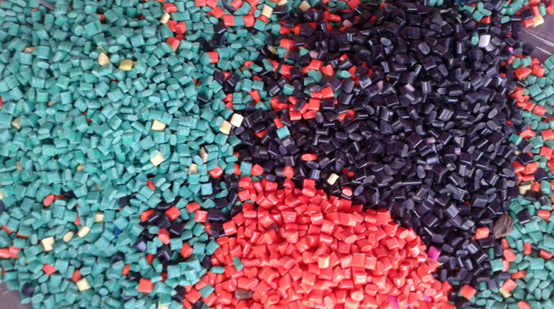 利好再生塑料，歐盟考慮將強制性回收成分應用擴大至建筑、汽車及包裝行業